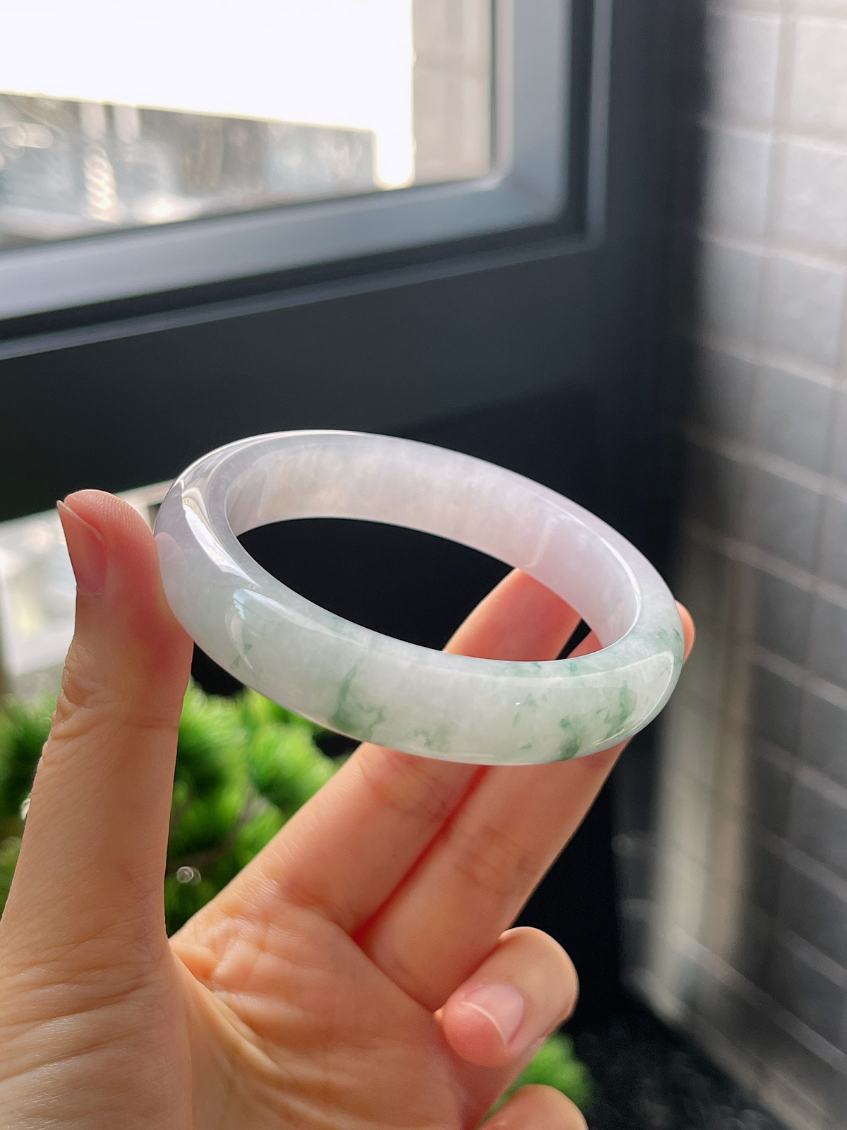 圈口51.6，细糯化飘花翡翠正圈手镯