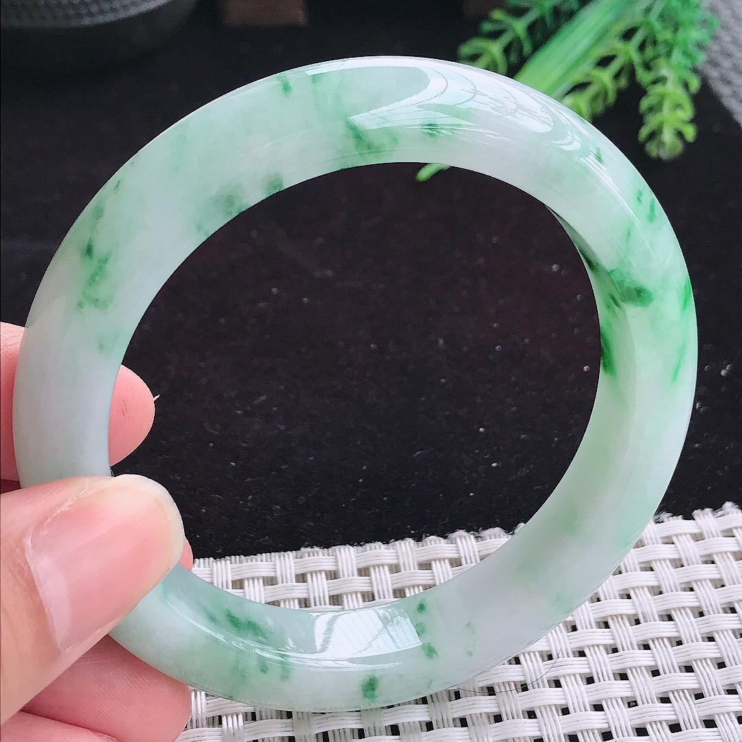 实拍A货翡翠59/12.6/9.5老坑精美飘绿花手镯玉手镯女款平安镯