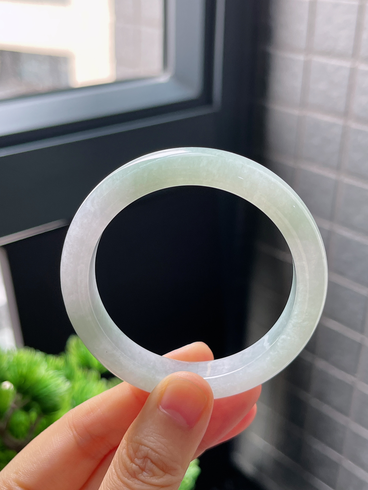 圈口50.5，冰糯浅绿色小圈口正圈翡翠手镯
