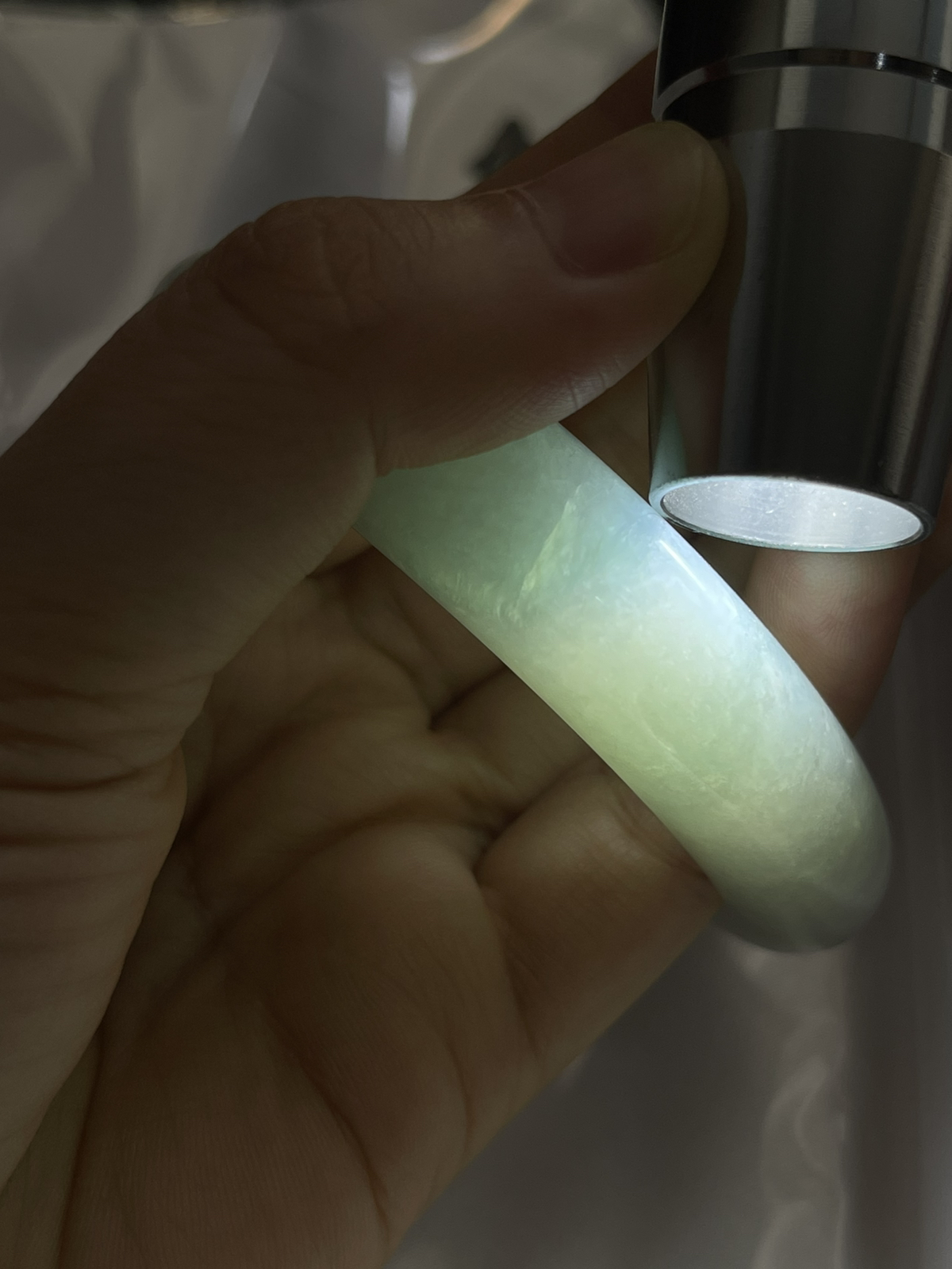 圈口54.8，糯化浅蓝绿色翡翠正圈手镯