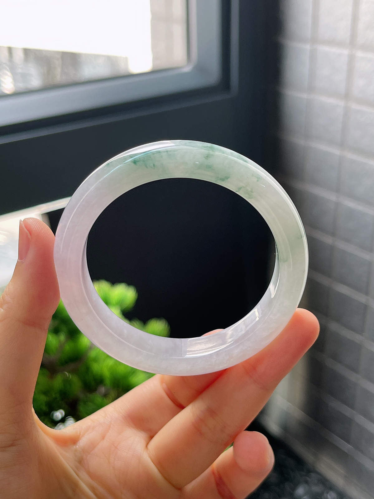 圈口51.6，细糯化飘花翡翠正圈手镯