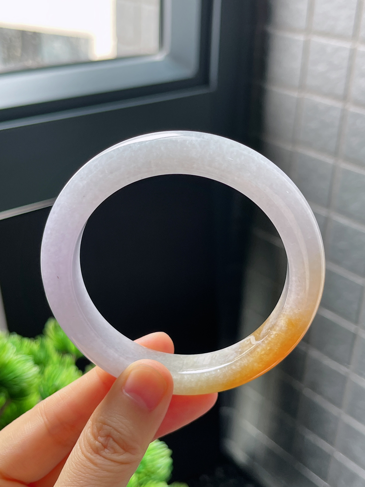 圈口57，冰糯淡紫底黄翡翡翠正圈手镯