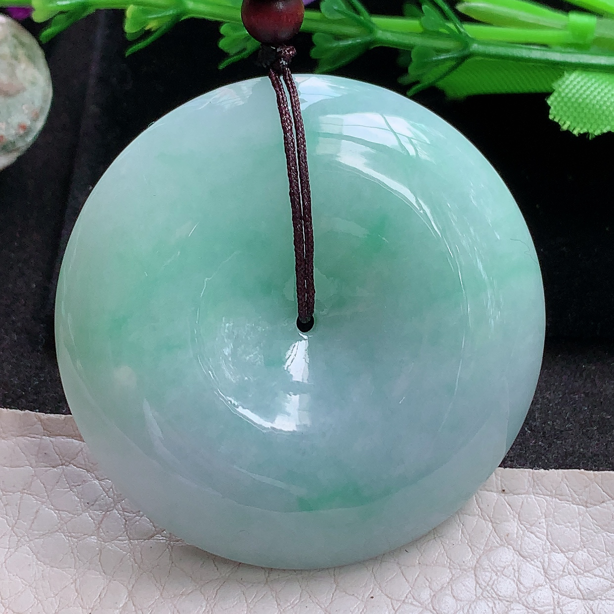 zen实拍49*12.8缅甸翡翠a货精雕饱满大平安扣 玉扣玉吊坠 玉挂件