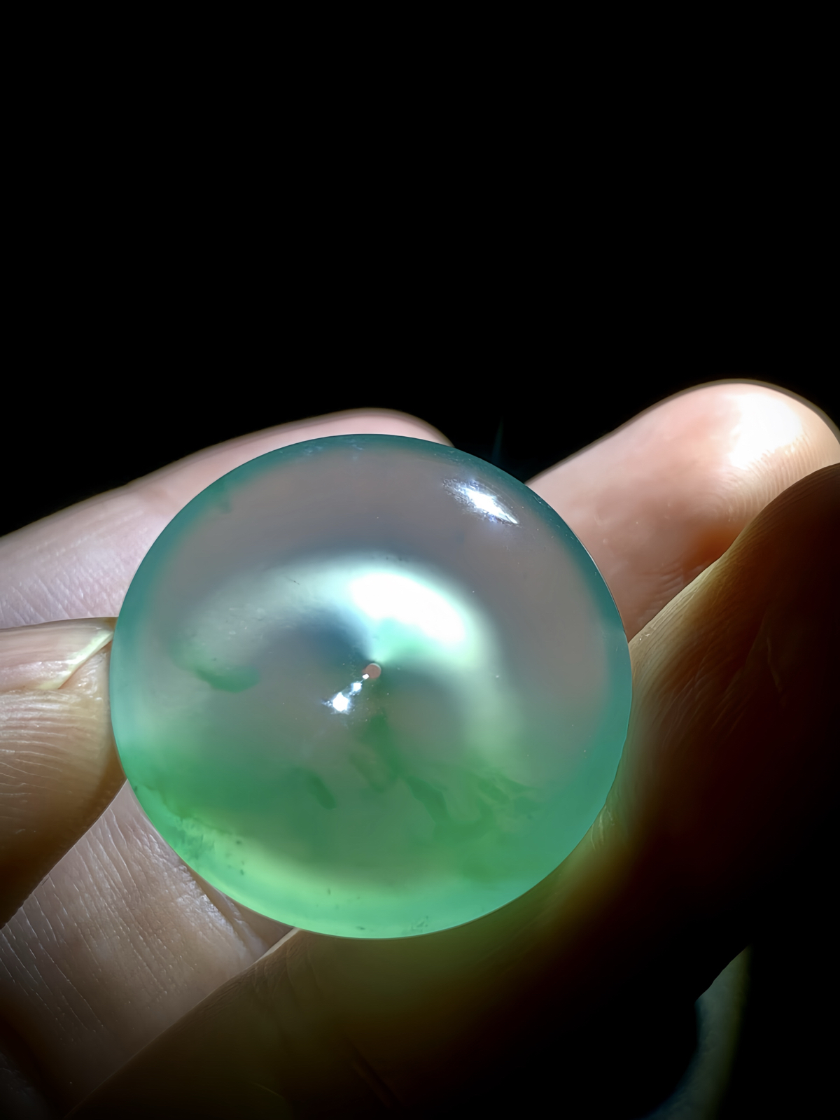 高品质飘花平安扣子，半山半水意境，
27-6.2mm，8.3g，