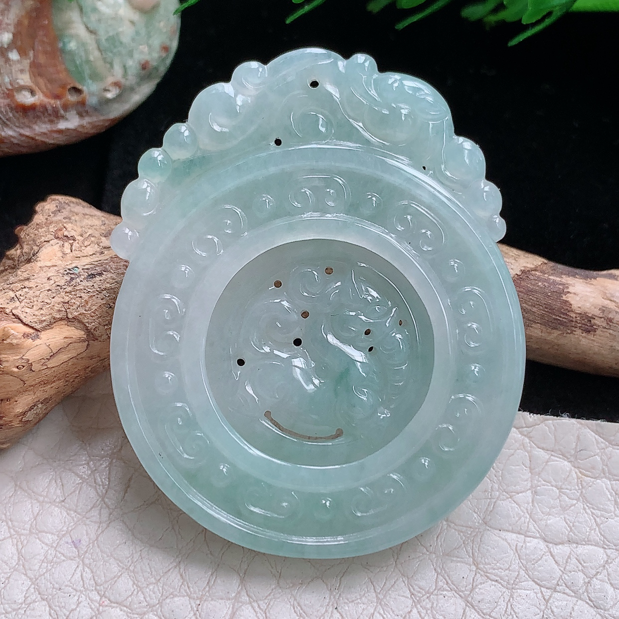 zen实拍43.8*35.6*4.6缅甸翡翠a货精雕飘花时来运转玉吊坠 玉挂件