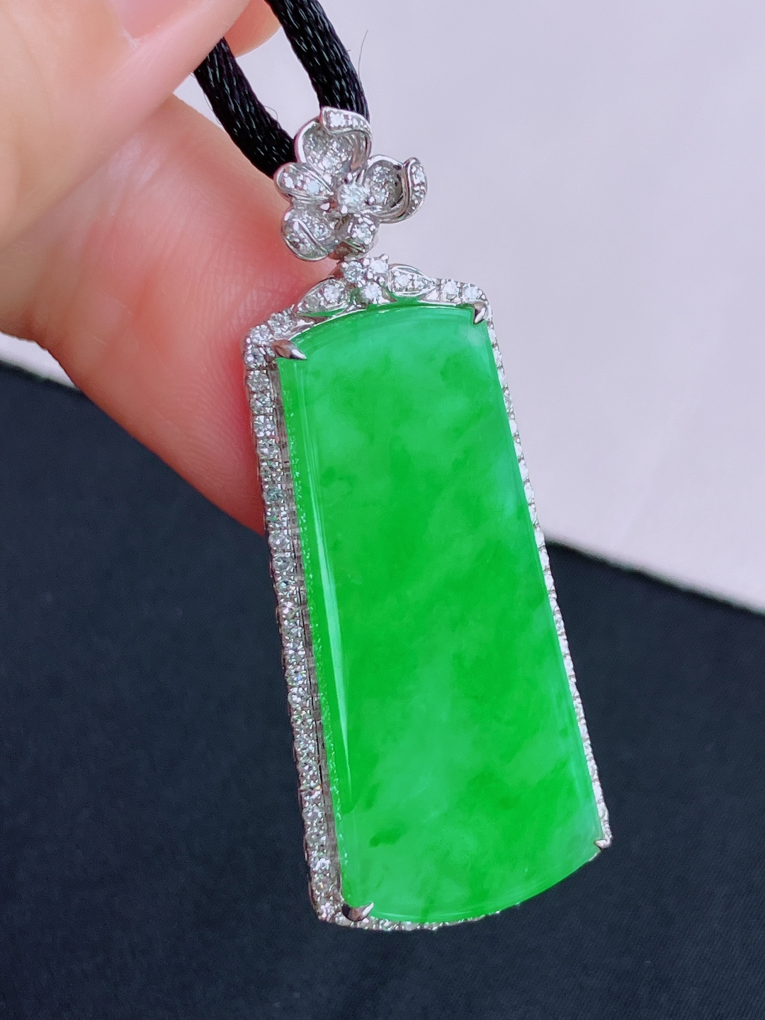 阳绿平安牌，简约时尚，尺寸45/34.8/15.8/6.5/自然光实拍
