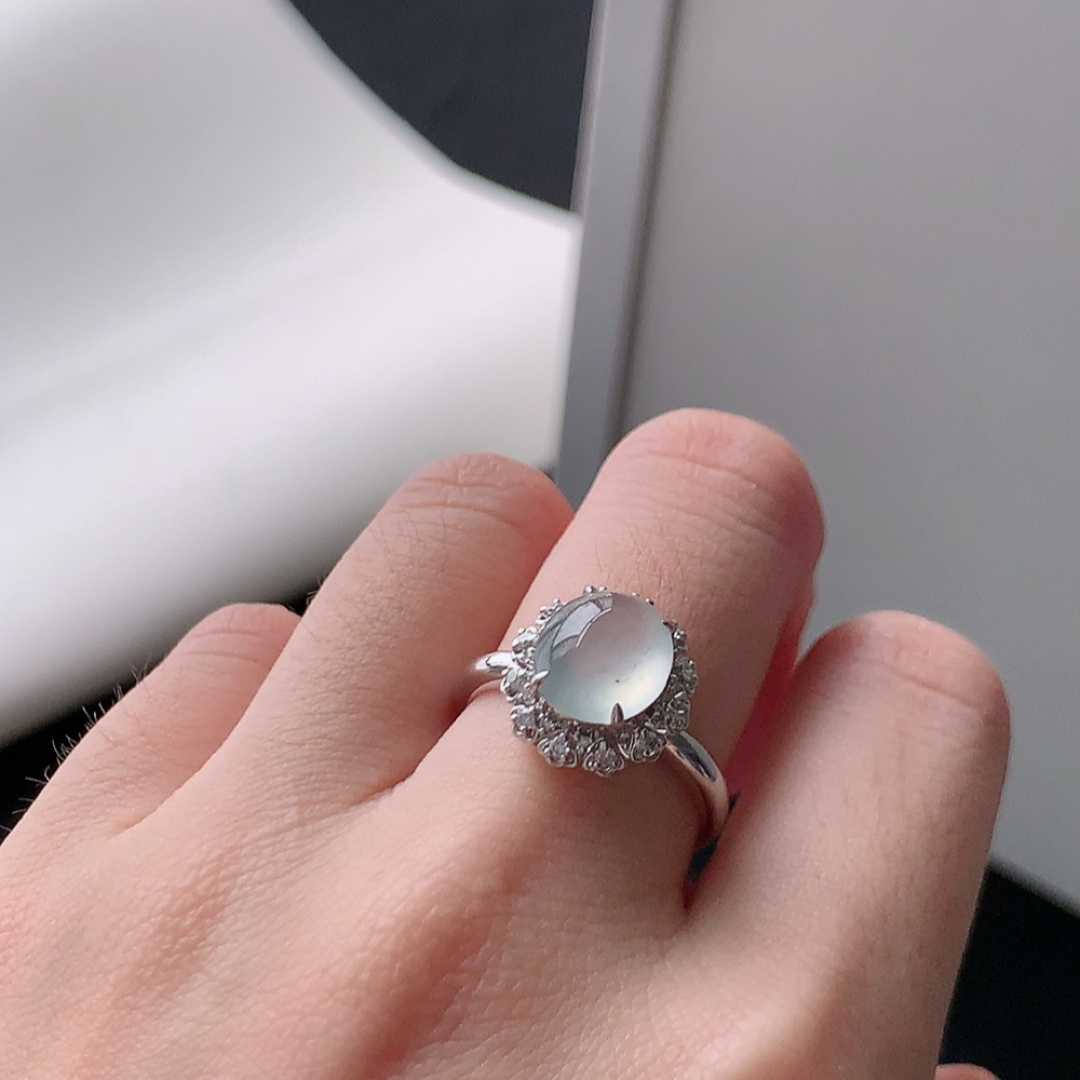 高冰女戒 饱满底子细腻，起光，佩戴简单大方 货号HX601，9.1-8.1-2.0
