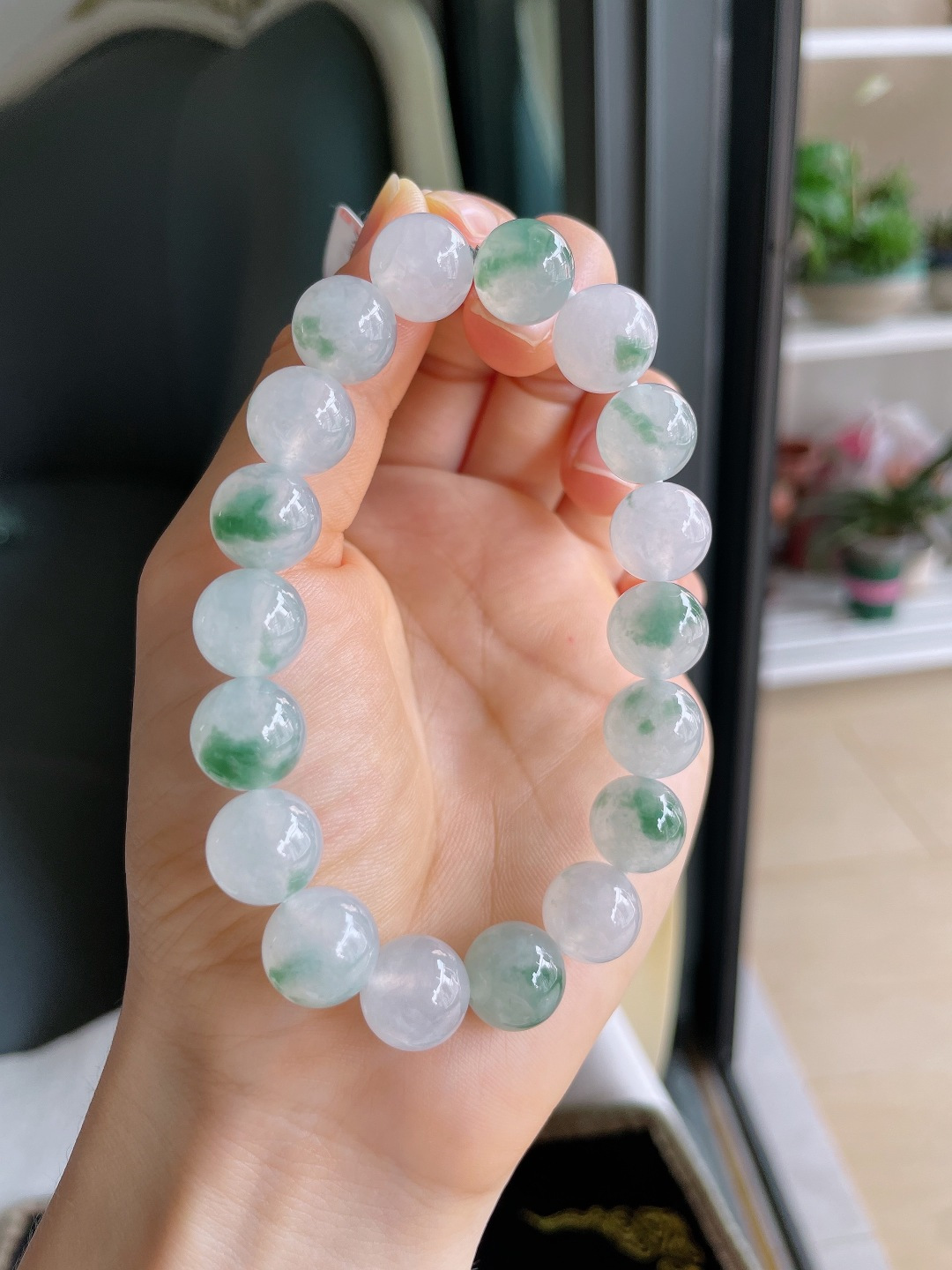 天然翡翠A货，冰飘花手串，尺寸：11.6mm。【编3780】