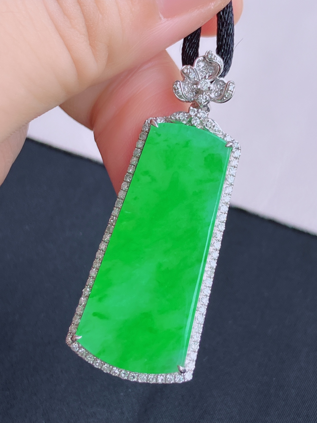 阳绿平安牌，简约时尚，尺寸45/34.8/15.8/6.5/自然光实拍