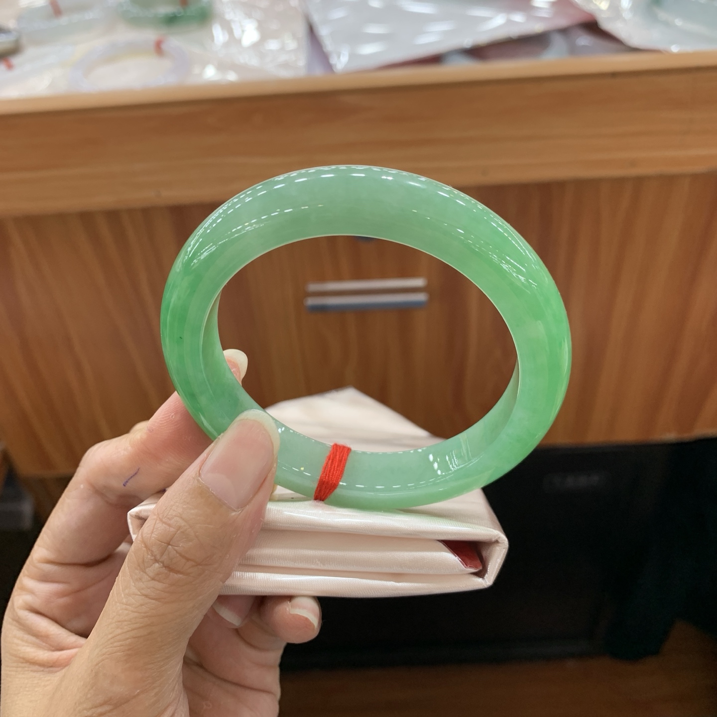 060129CK 满绿正圈大圈口翡翠手镯 60-12.1-9.5