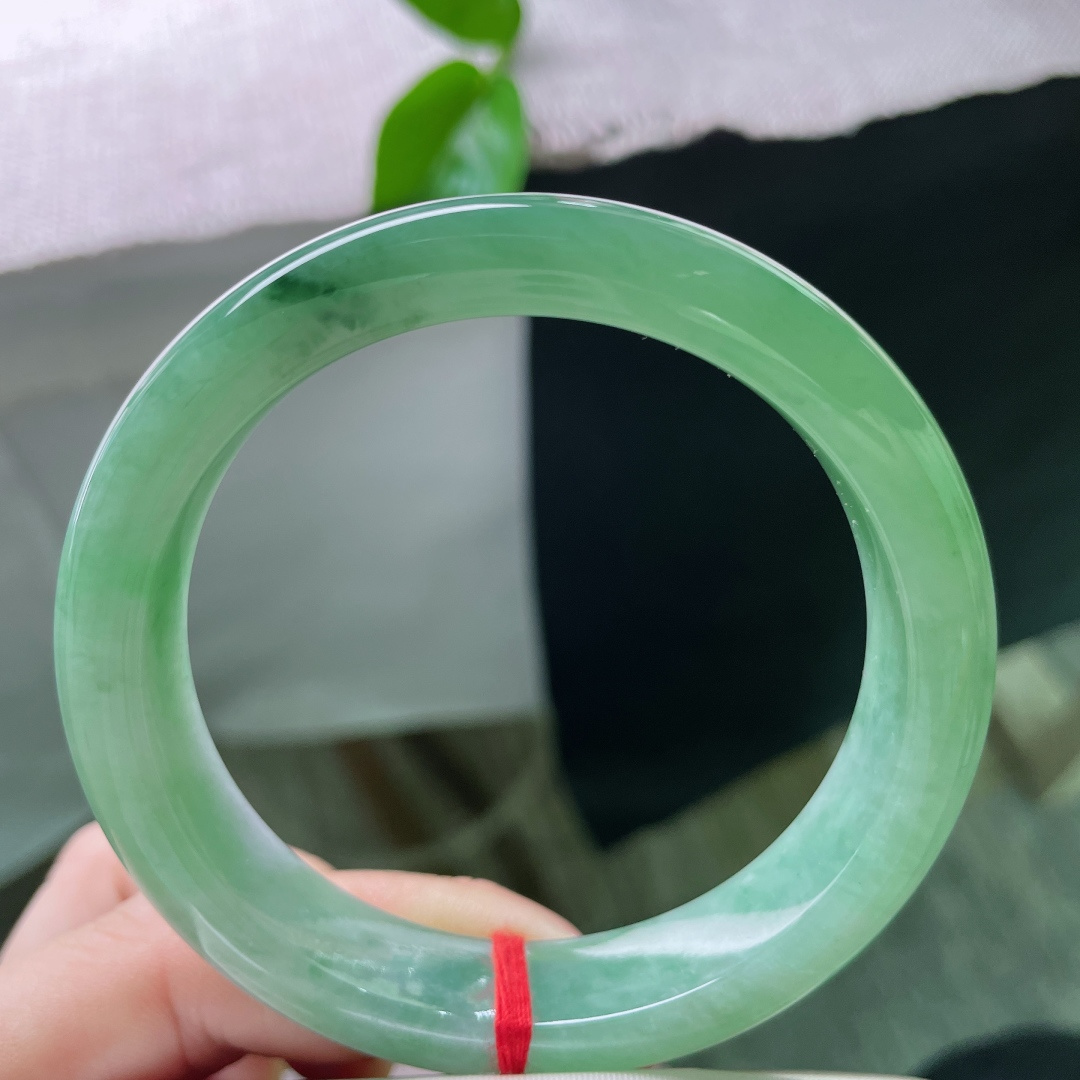 58/13/8.6，绿底正圈，贵气，优雅，甜美，生机勃勃，郁郁葱葱，年轻，无裂，ss53374a