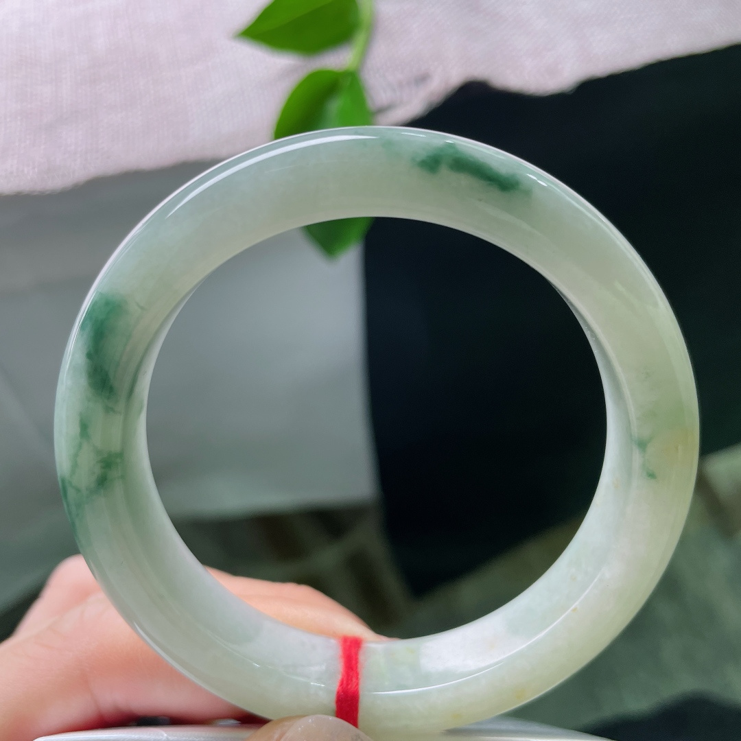 56.8/11.8/8.0，飘花正圈，水润，细腻，优雅，甜美，灵动雅致，撒金，一点棉纹，ss51330a