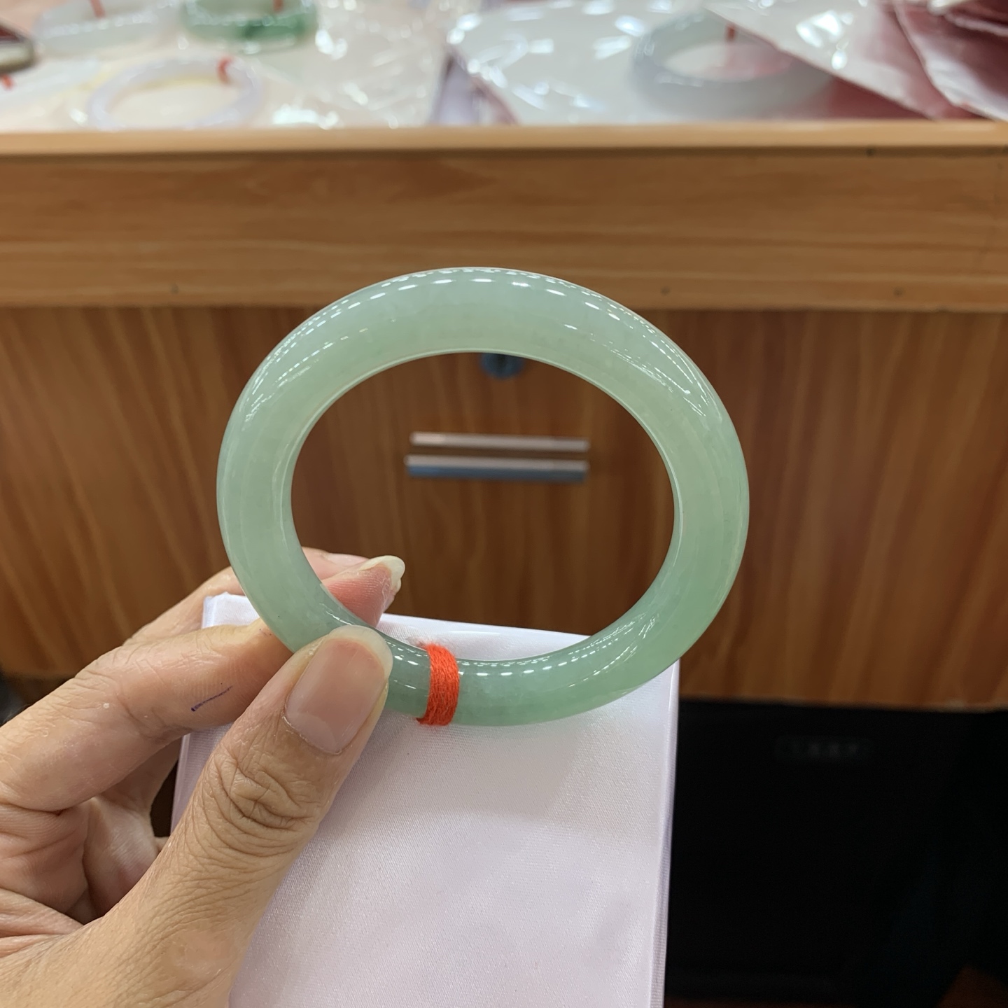 油绿圆条翡翠手镯 54.7-10.4-10.1