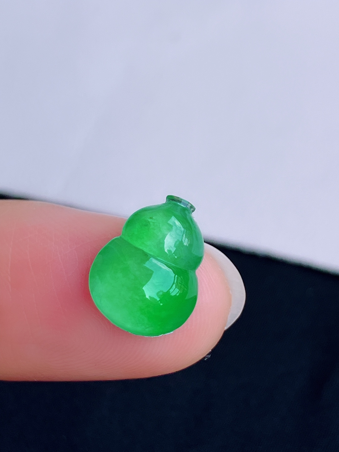 甜绿葫芦裸石，晶莹剔透，尺寸13/9.3/4.3/自然光实拍