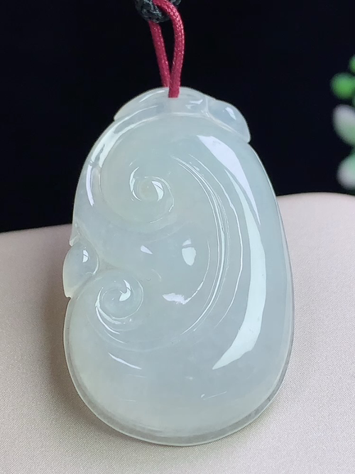 如意，无裂，尺寸38.1*23.3*5.8mm，w25Lpc