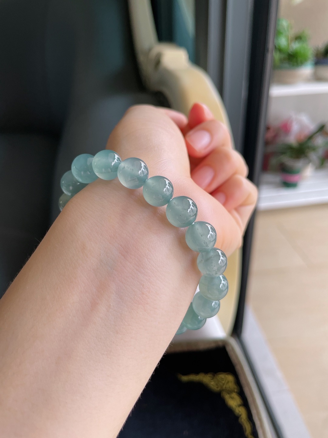 天然翡翠A货，冰蓝水手串，尺寸：10mm。【编3776】
