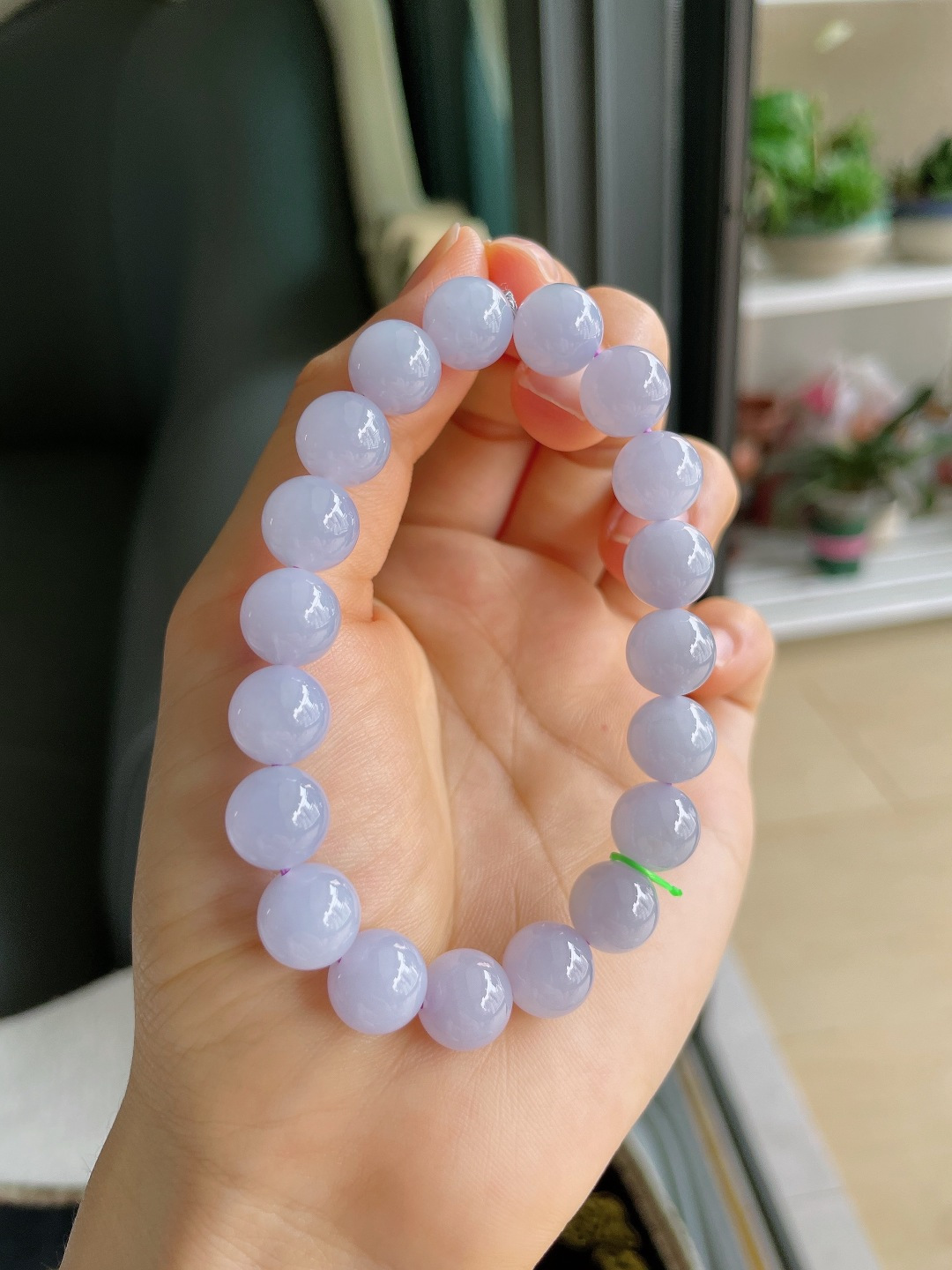 天然翡翠A货，冰手串，尺寸：10mm。【编3952】