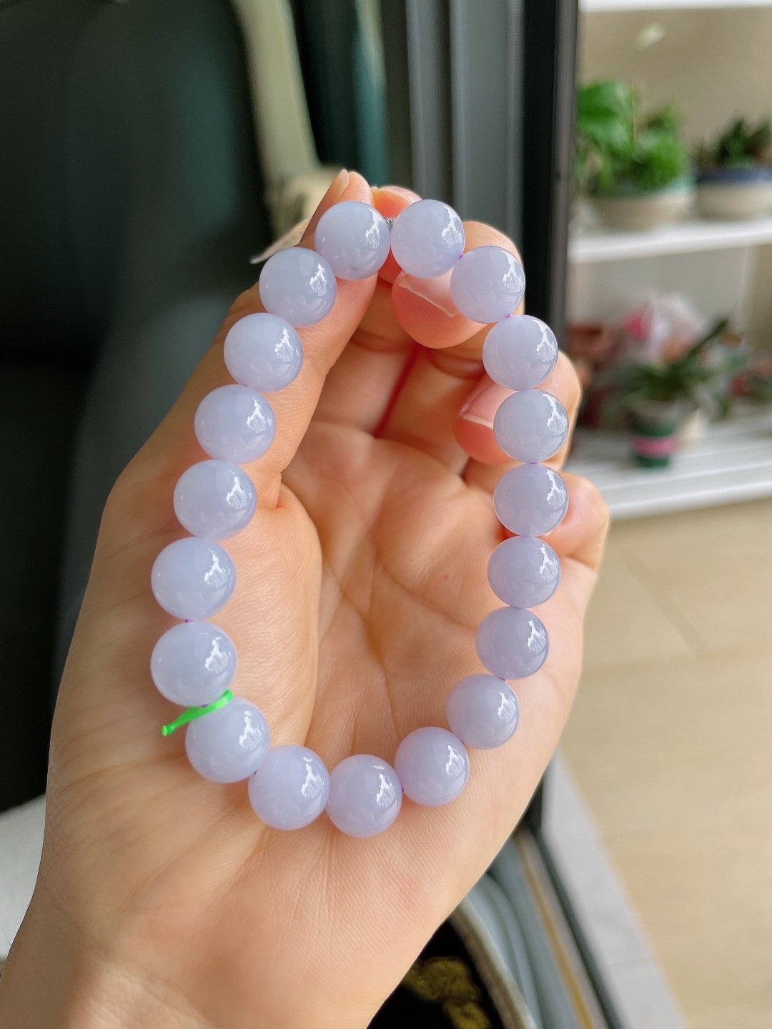 天然翡翠A货，冰手串，尺寸：10mm。【编3952】
