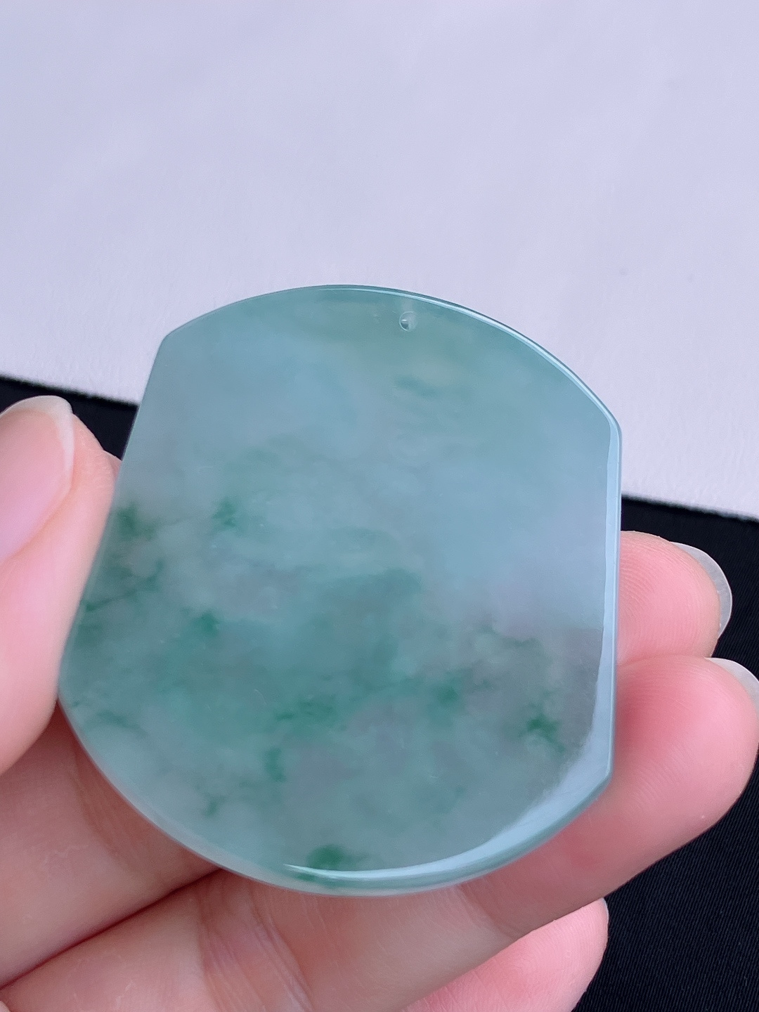冰飘花生肖鼠牌，晶莹剔透，尺寸50.5/42.3/5.6/自然光实拍