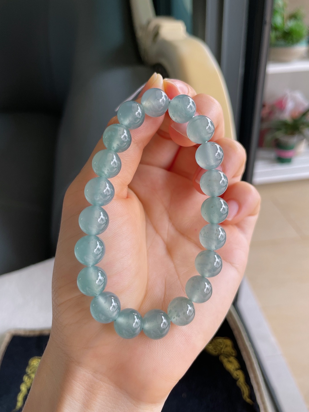 天然翡翠A货，冰蓝水手串，尺寸：10mm。【编3776】