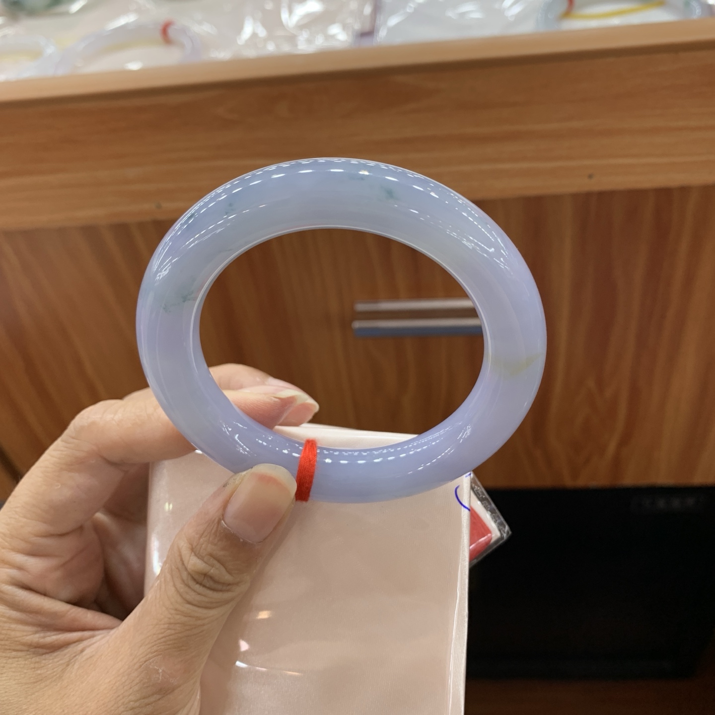 060228CZ 飘花圆条翡翠手镯 56.5-12-11.5