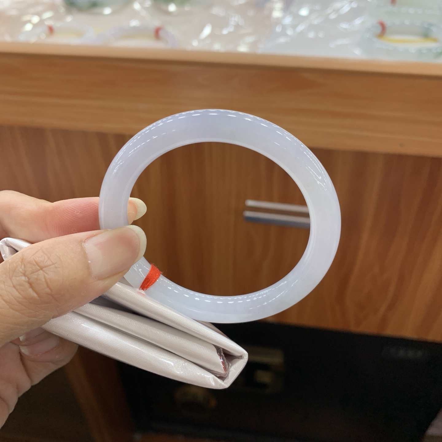 060202MMJ 紫底圆条翡翠手镯 53-8.1