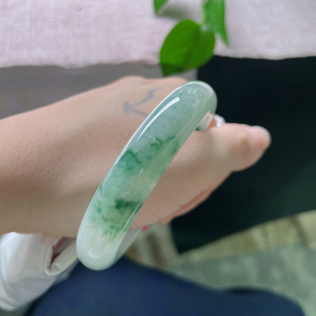 53.8/11.8/7.8，飘花正圈，水润，花影摇曳，步步生莲，种老，无裂，ss53092a