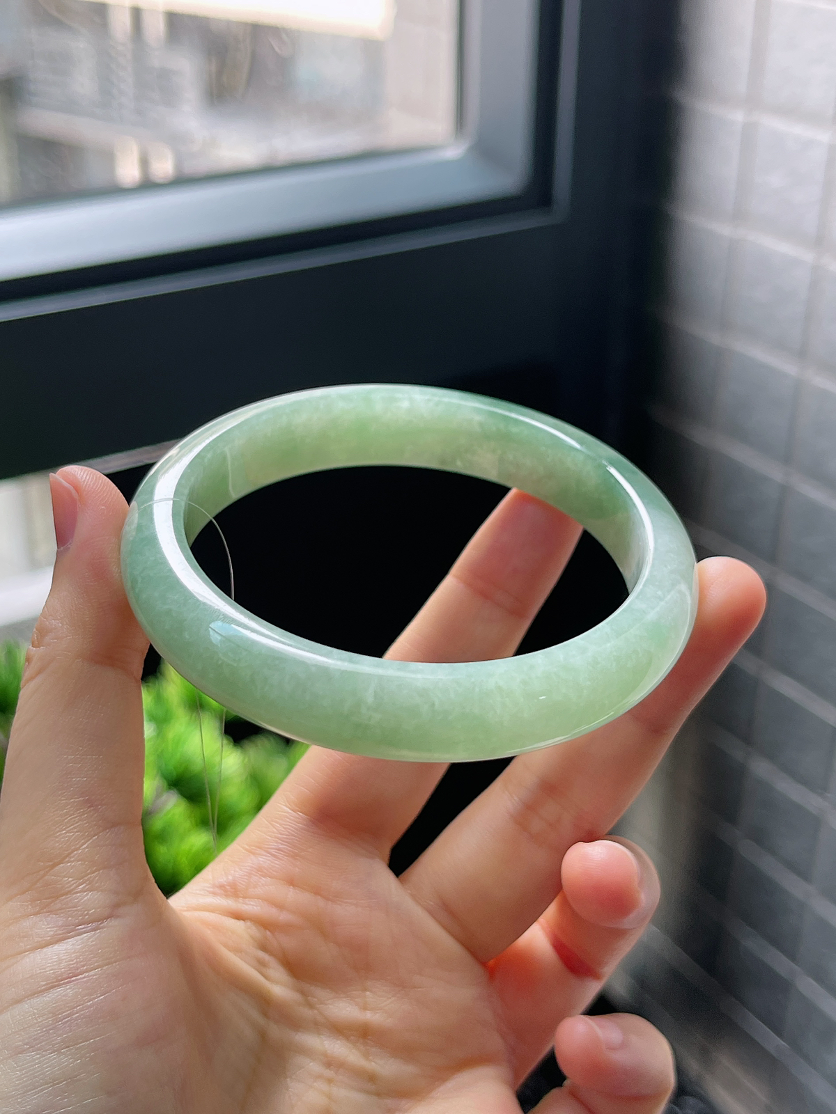 正圈59圈口，翡翠糯化种绿色手镯