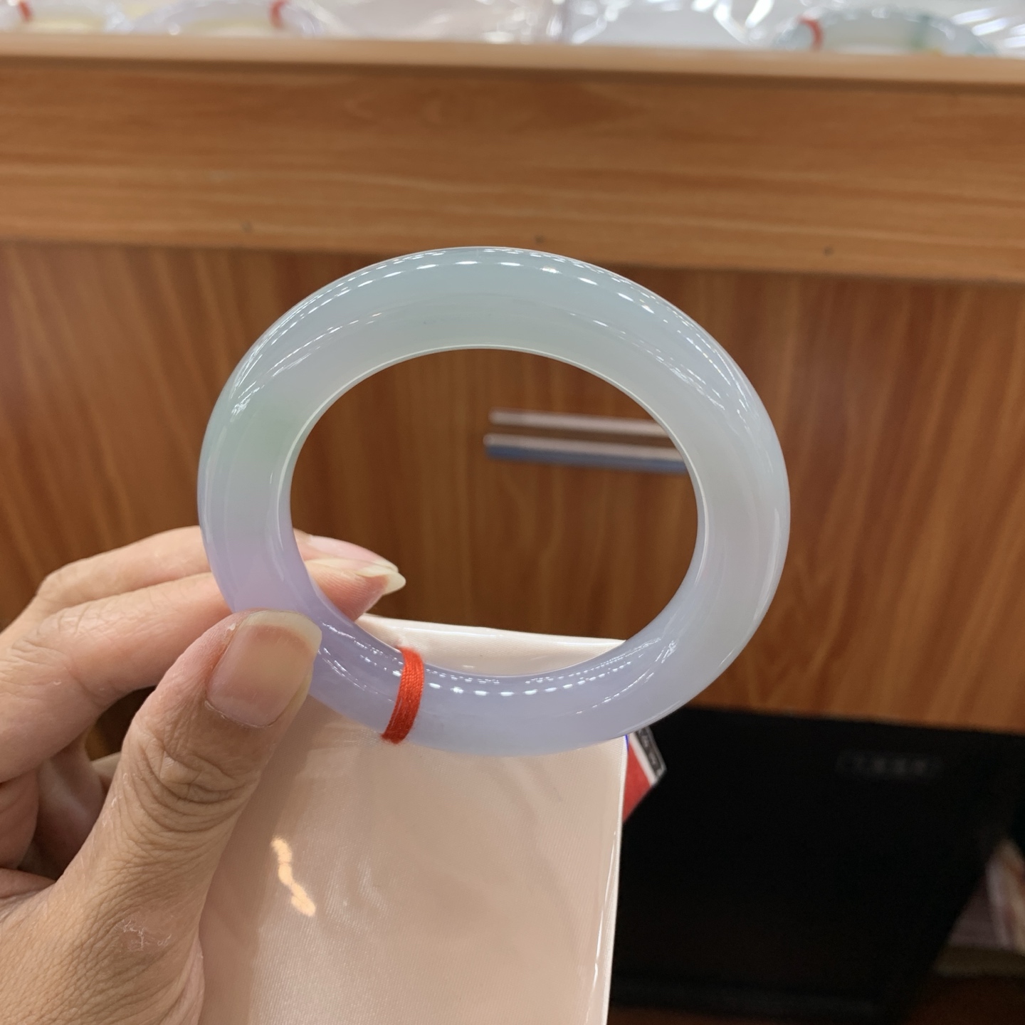 春彩圆条翡翠手镯 54.4-11.8-11.3