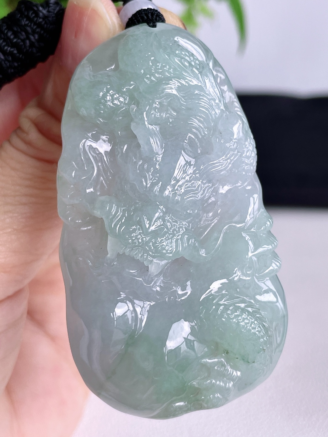 糯冰晴水龙牌大龙牌吊坠 缅料 无裂 性比高 尺寸63.5-36.2-12 重量55.6克