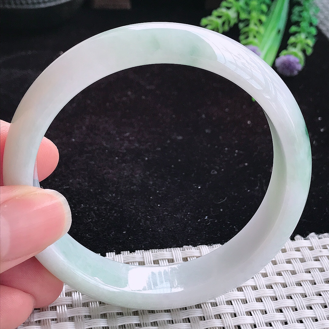 实拍A货翡翠59/15.1/7.6老坑温润飘花手镯玉手镯女款平安镯