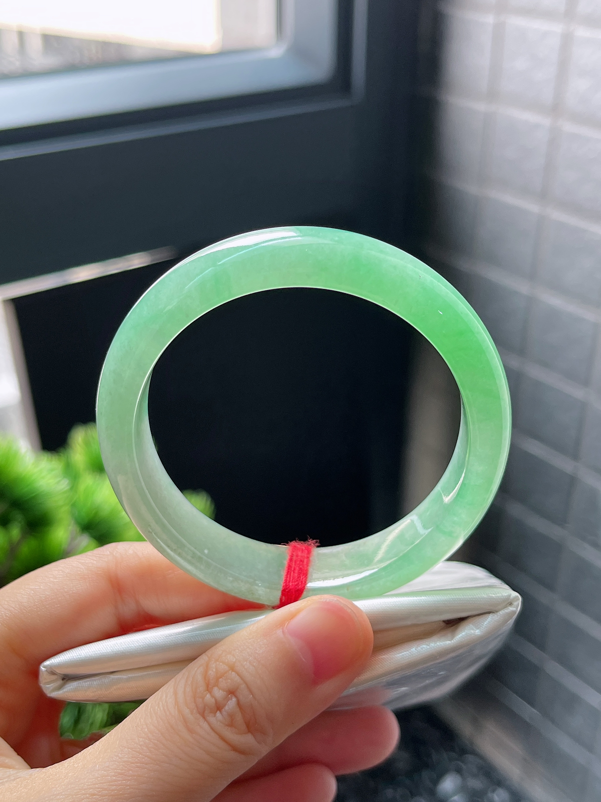 圈口50.8，冰糯小圈口正圈翡翠手镯