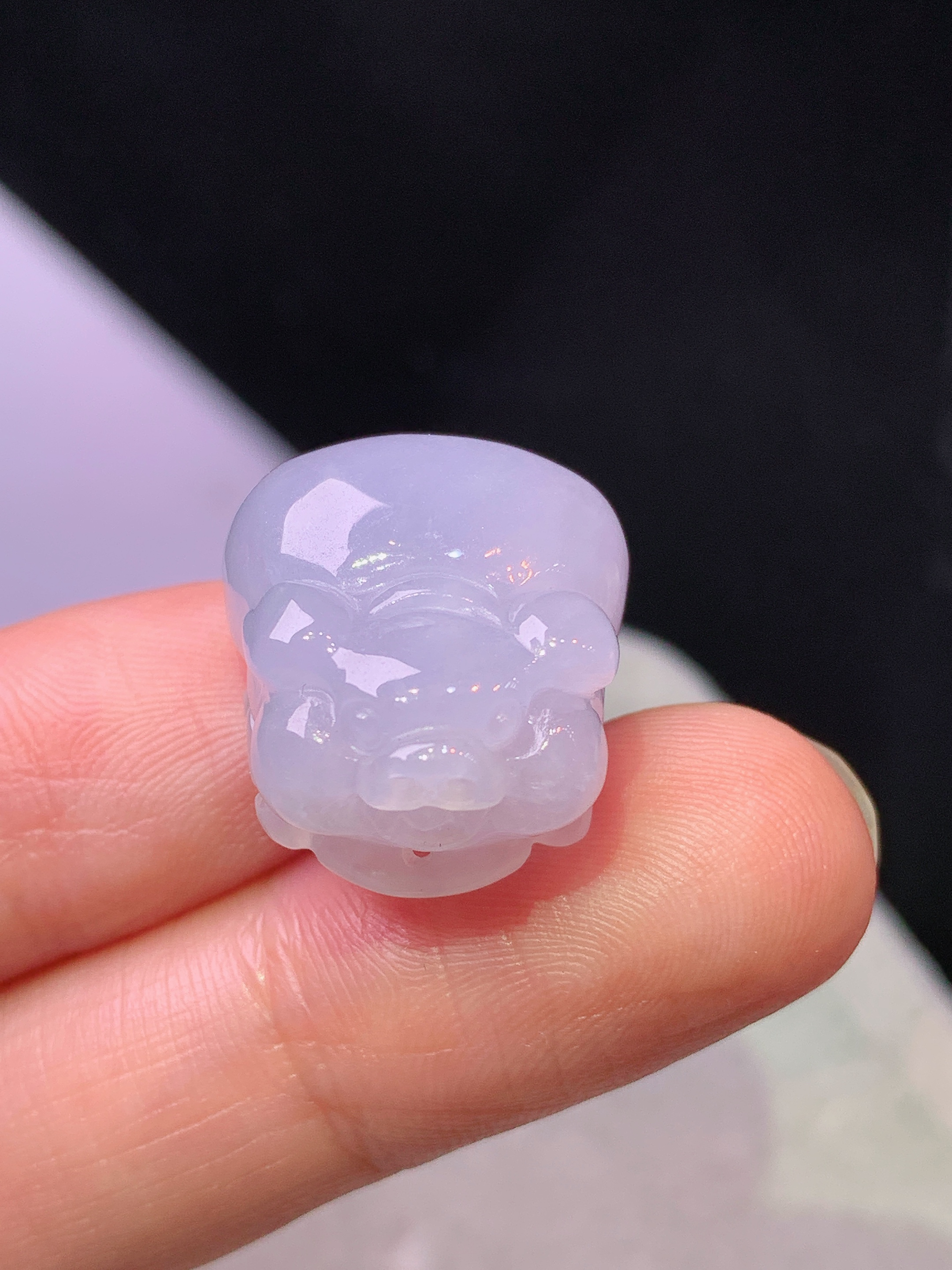 浅紫罗兰生肖猪吊坠 玉质细腻 色泽艳丽清新 整体尺寸17.7*16.2*10.5 a5