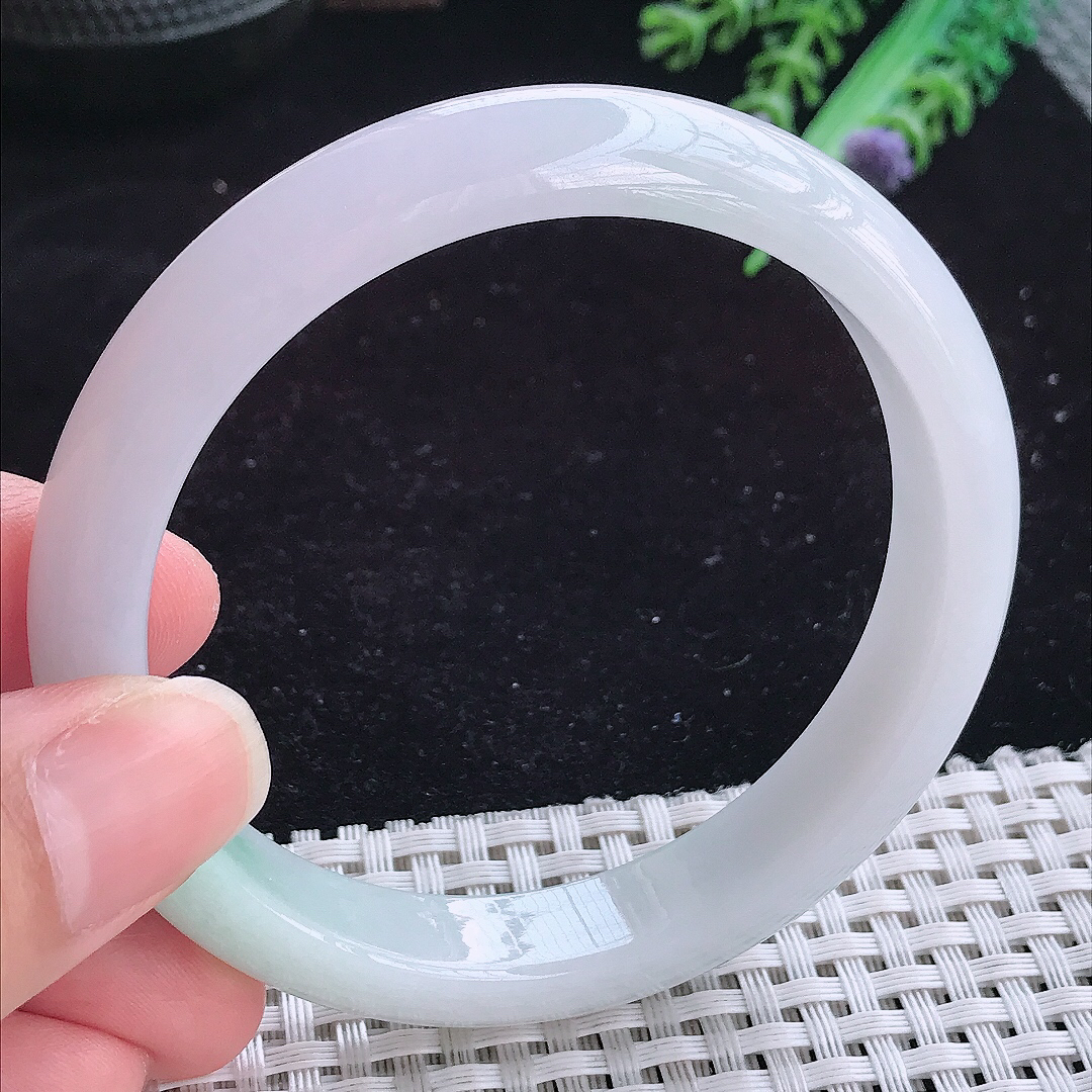 实拍A货翡翠59.8/11.8/8老坑秀气冰润大圈口手镯玉手镯女款平安镯