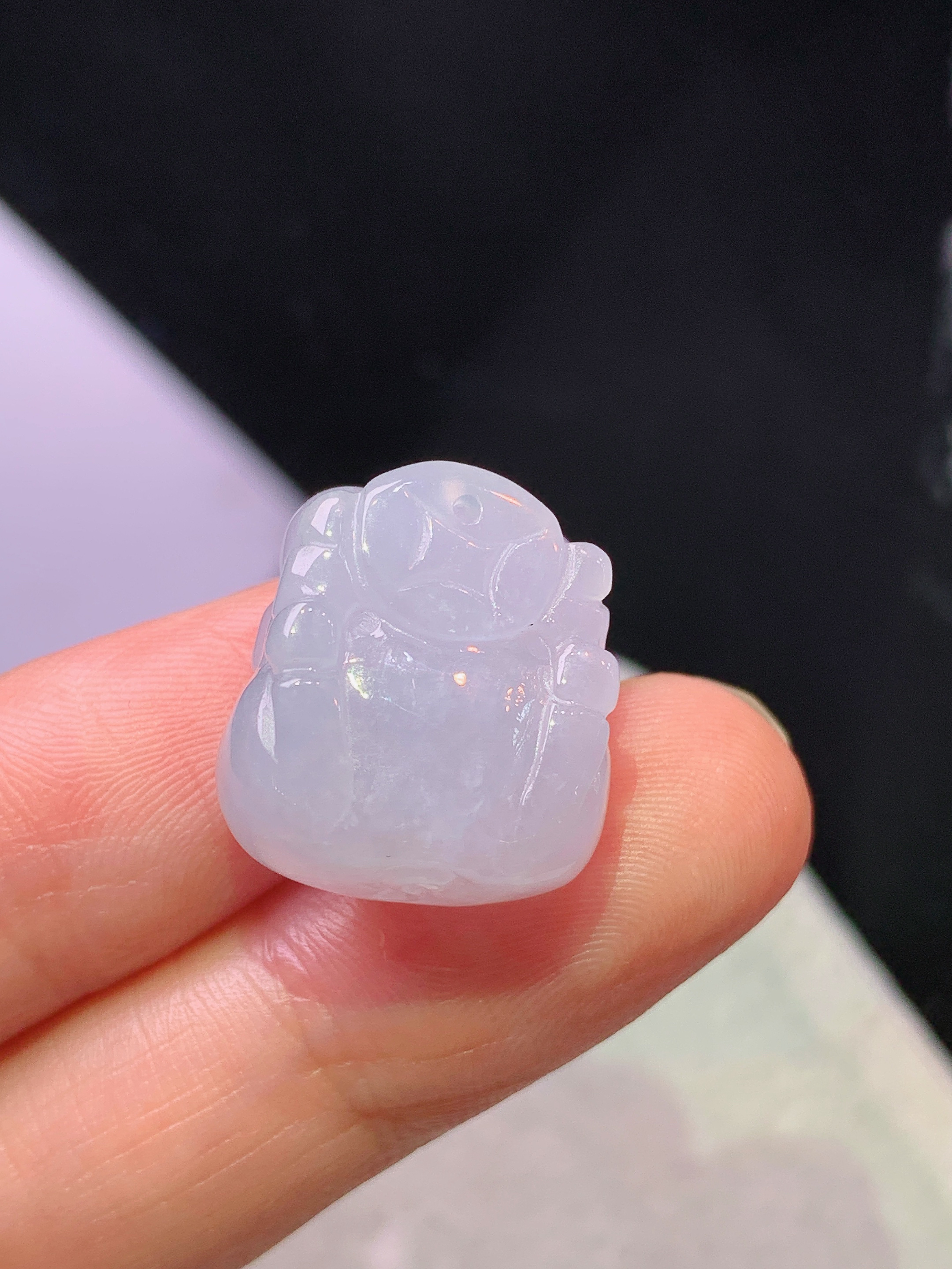 浅紫罗兰生肖猪吊坠 玉质细腻 色泽艳丽清新 整体尺寸17.7*16.2*10.5 a5