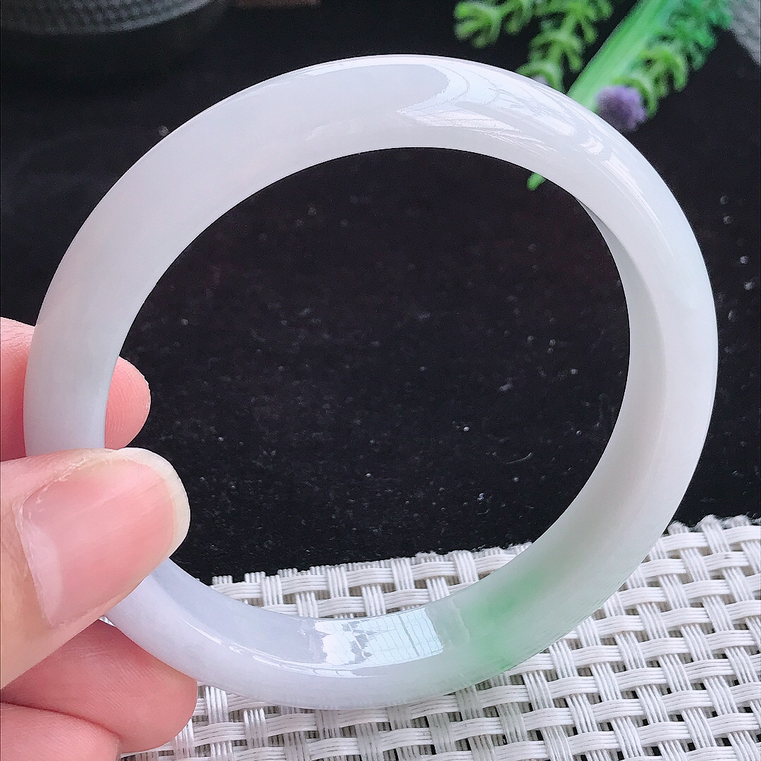 实拍A货翡翠59.8/11.8/8老坑秀气冰润大圈口手镯玉手镯女款平安镯