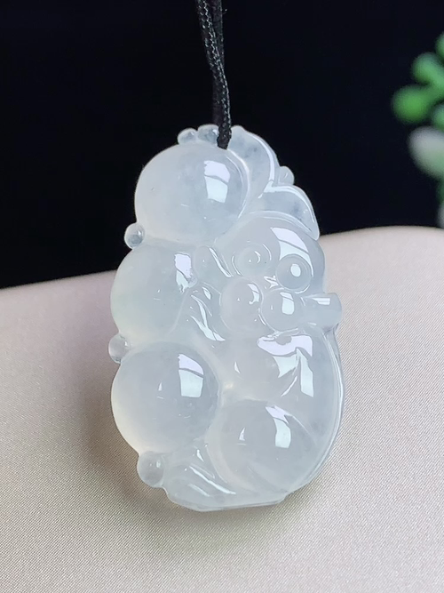 生肖猴，无裂，尺寸26.9*15.5*5.0mm，L03Lzy