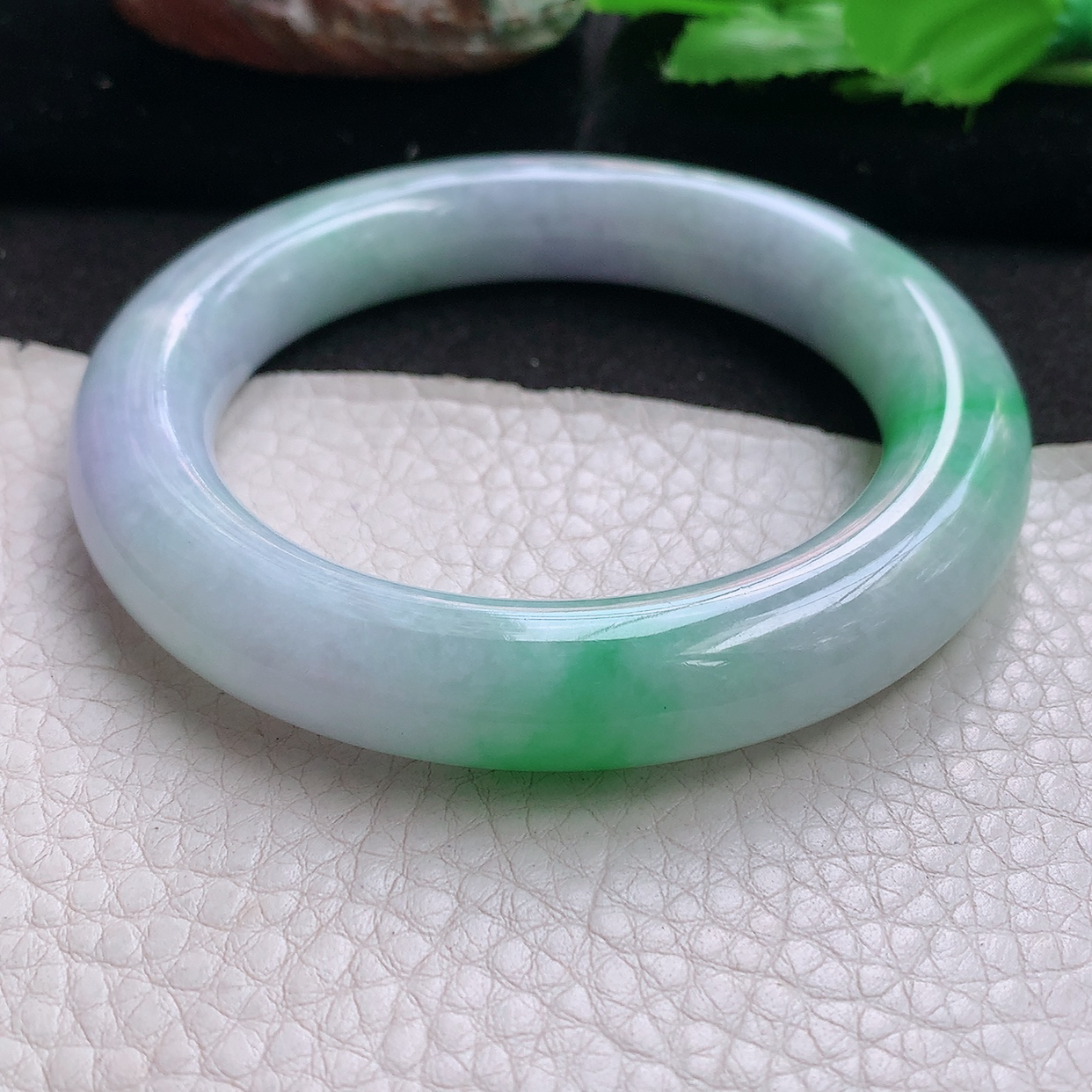 zc实拍57.5*12胖圆镯 缅甸翡翠a货玉手镯飘绿圆条珠宝玉手环