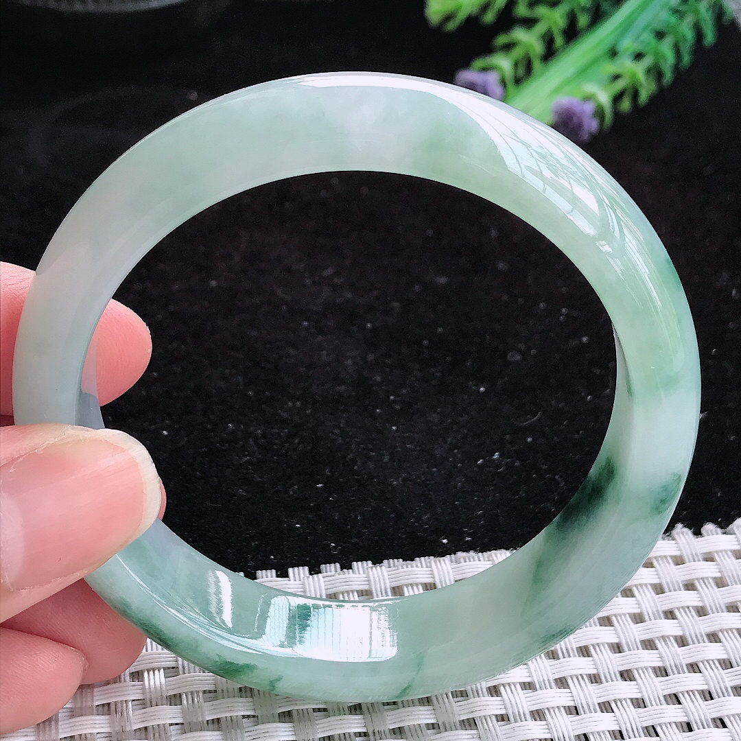 实拍A货翡翠57.8/14.4/8.2老坑冰润起胶飘花手镯玉手镯女款平安镯