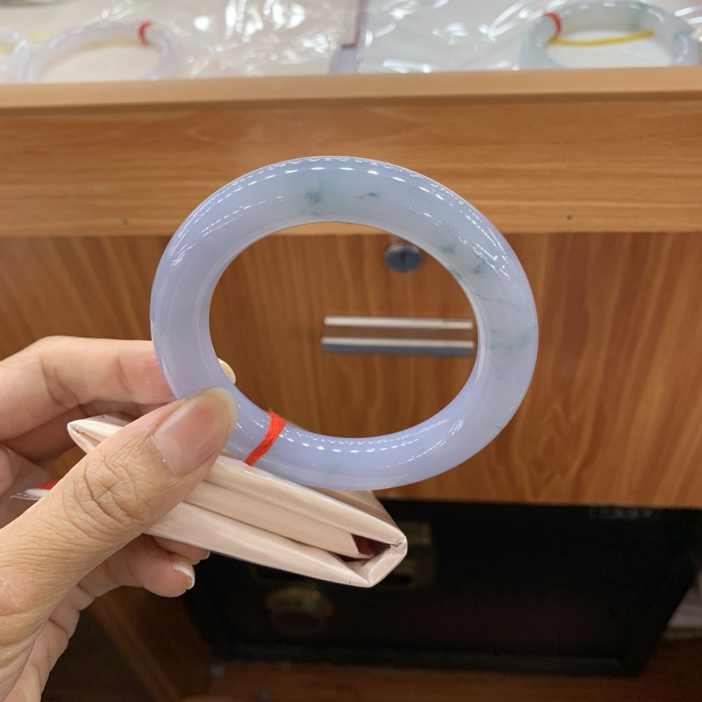 060228CZ 飘花圆条翡翠手镯 56.5-12-11.5
