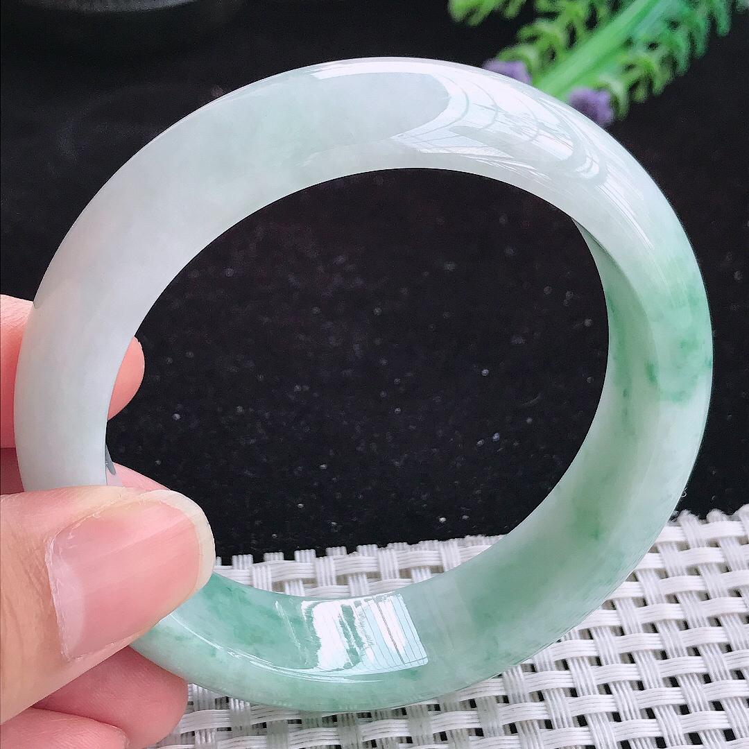 实拍A货翡翠59/16.5/8.8轮胎镯精美温润厚装飘花手镯玉手镯女款平安镯
