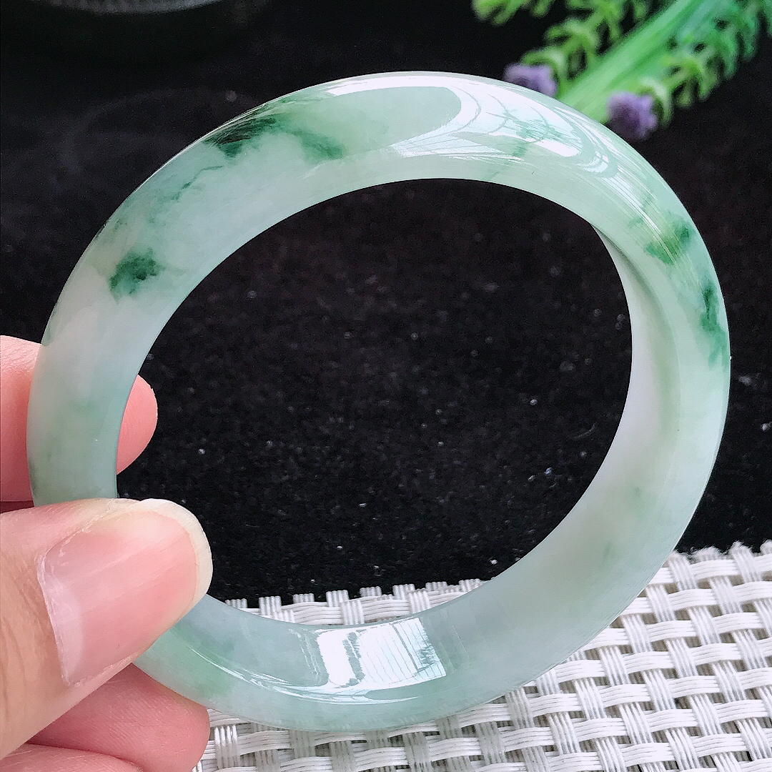 实拍A货翡翠57.8/14.4/8.2老坑冰润起胶飘花手镯玉手镯女款平安镯