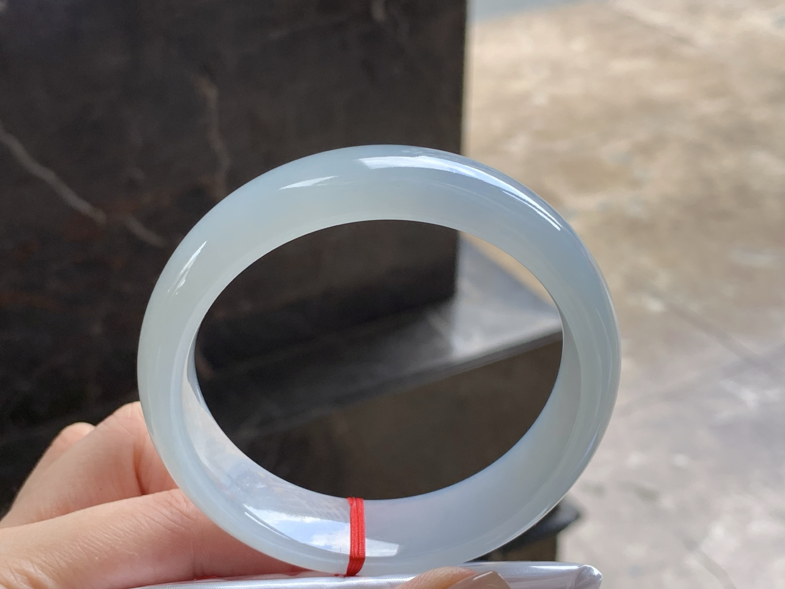 尺寸：59-15.7-8.3mm
水润十足～干净清秀