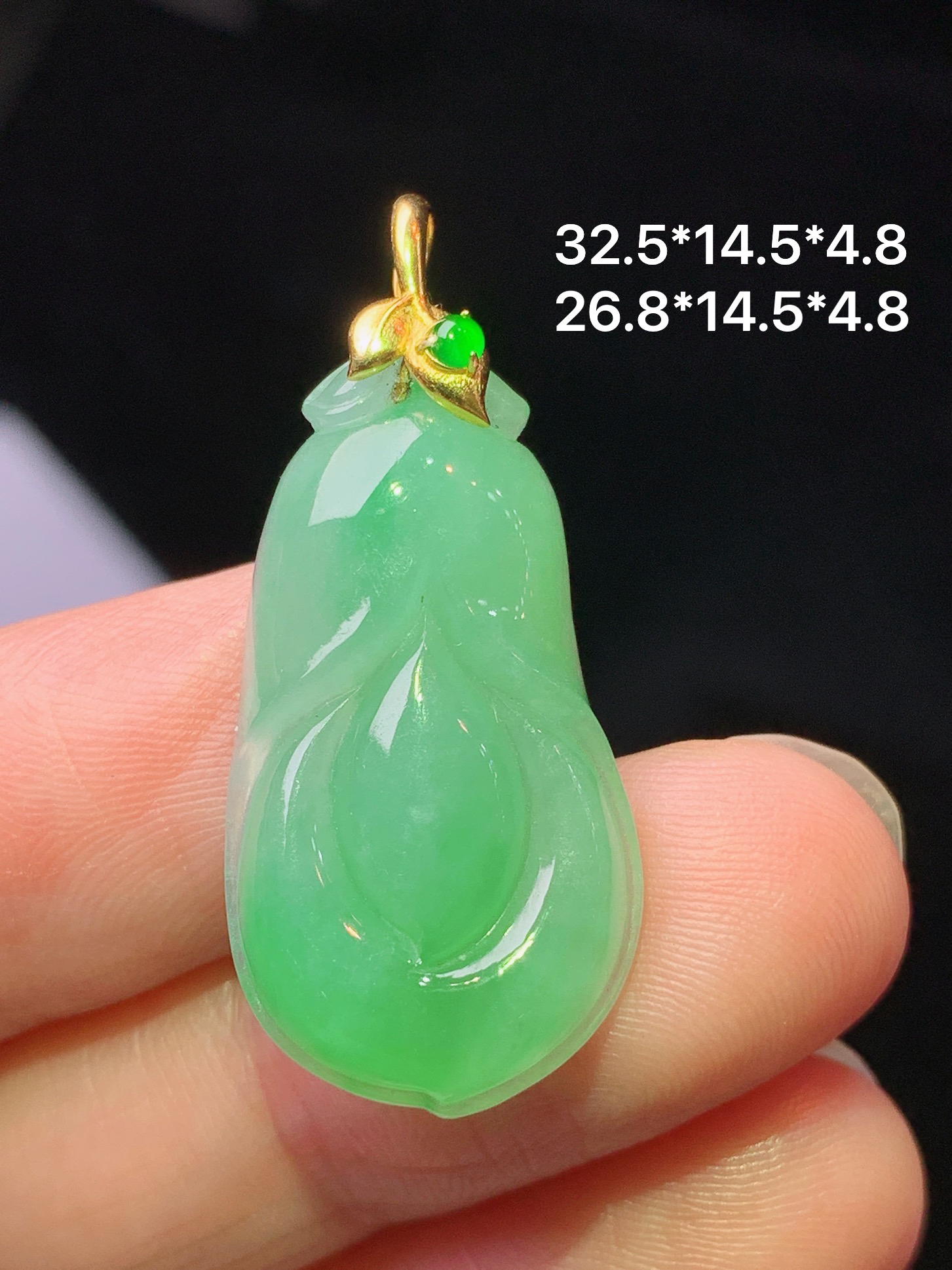 18k金镶浅绿兰花吊坠 玉质细腻 色泽艳丽清新 整体尺寸32.5*14.5*4.8 a4