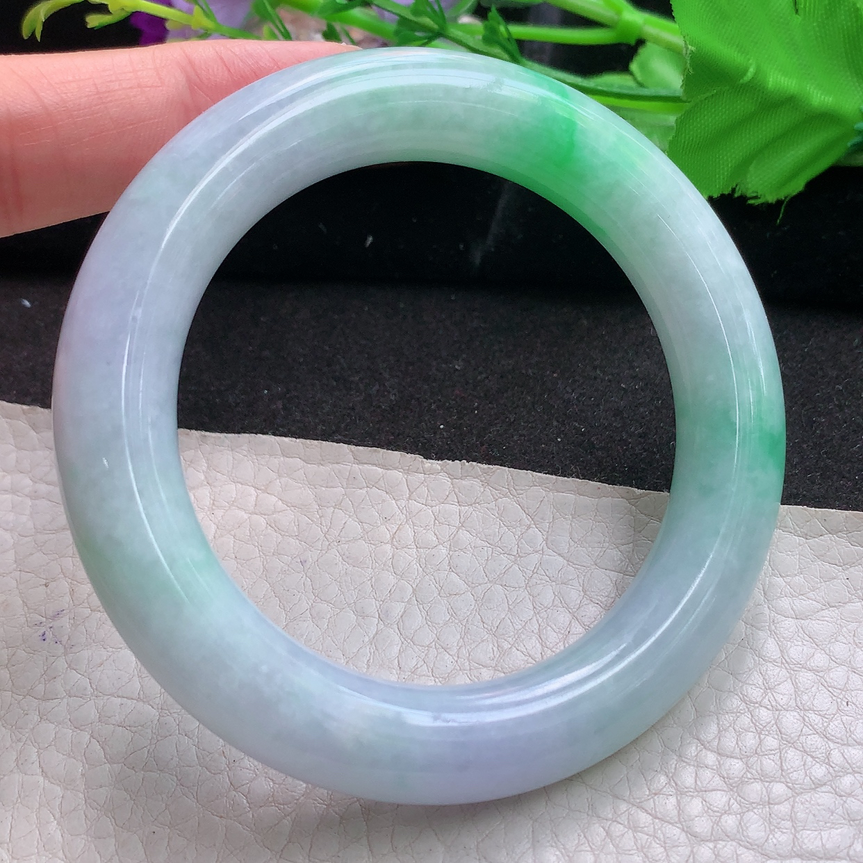 zc实拍57.5*12胖圆镯 缅甸翡翠a货玉手镯飘绿圆条珠宝玉手环
