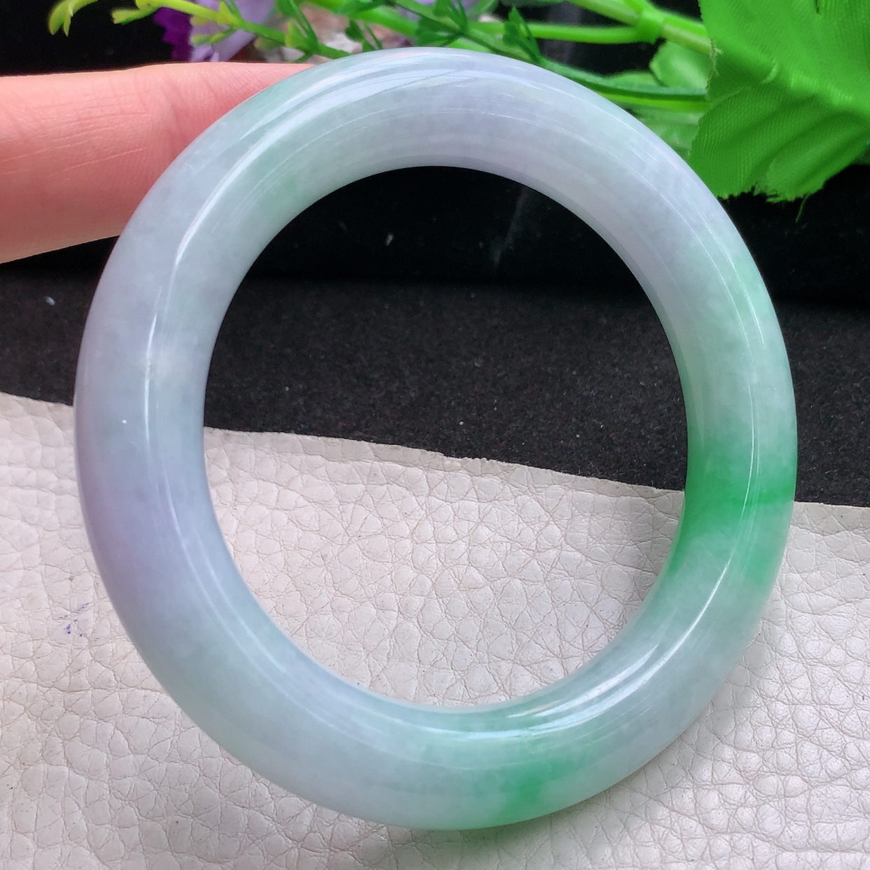 zc实拍57.5*12胖圆镯 缅甸翡翠a货玉手镯飘绿圆条珠宝玉手环