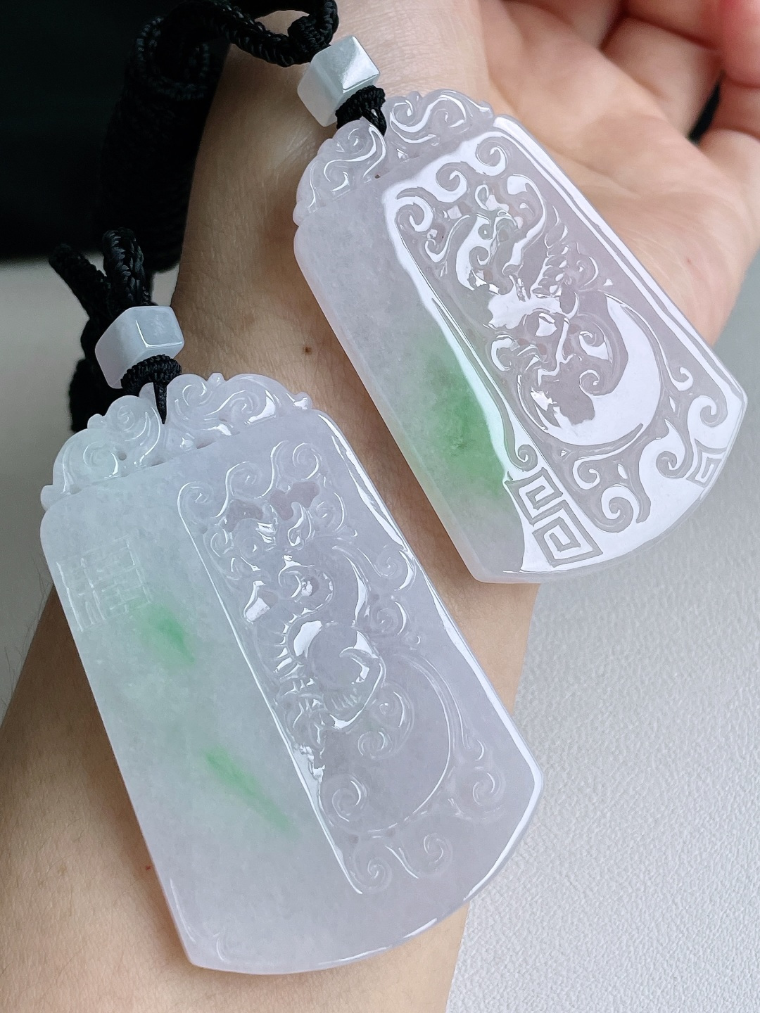糯冰飘花龙凤呈祥牌吊坠一对 说明 缅料 无裂 性比高 尺寸 65.5-42-6.2/60.3-40.
