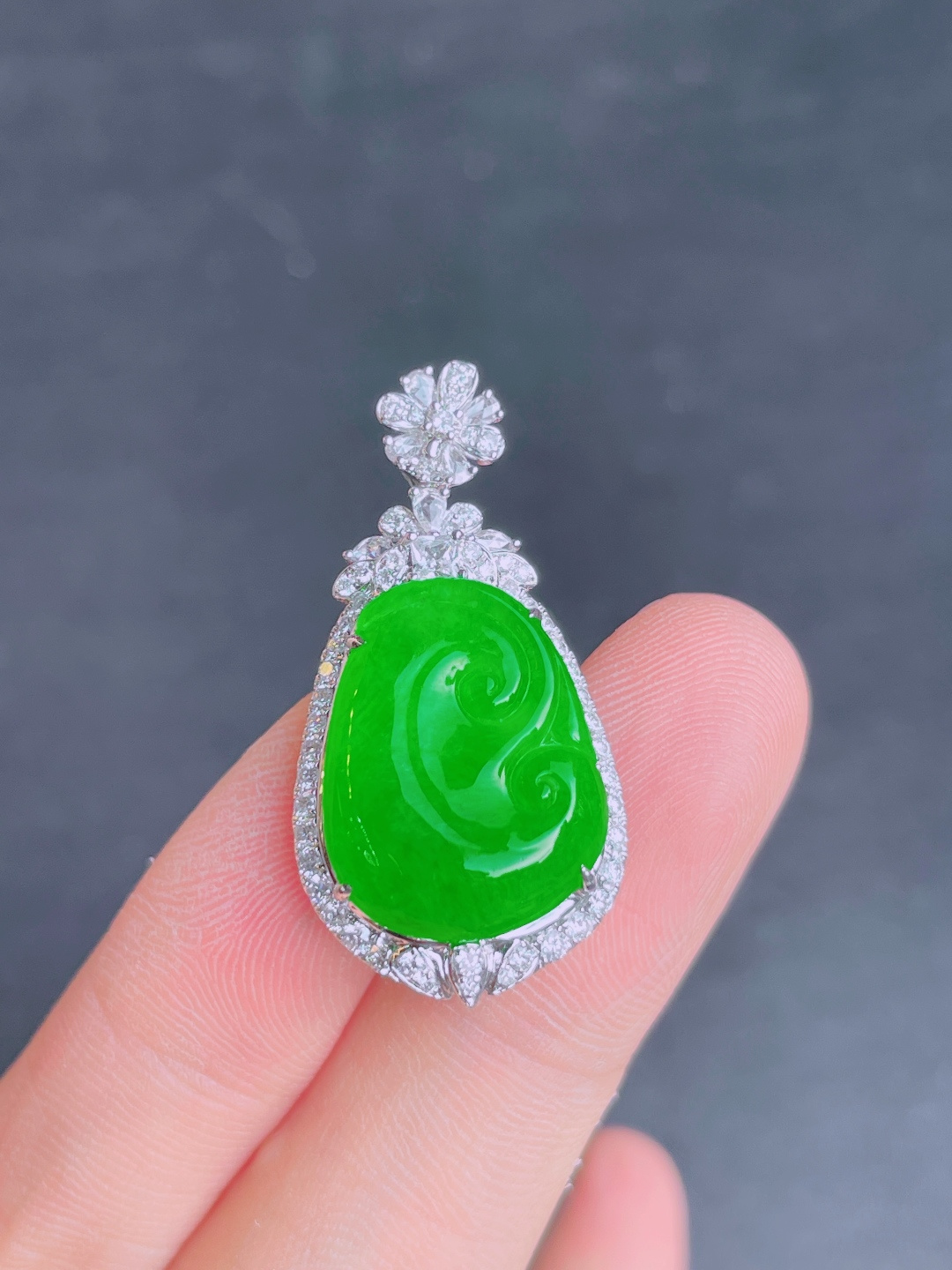 ️绿如意吊坠，晶莹剔透，新颖时尚，无裂