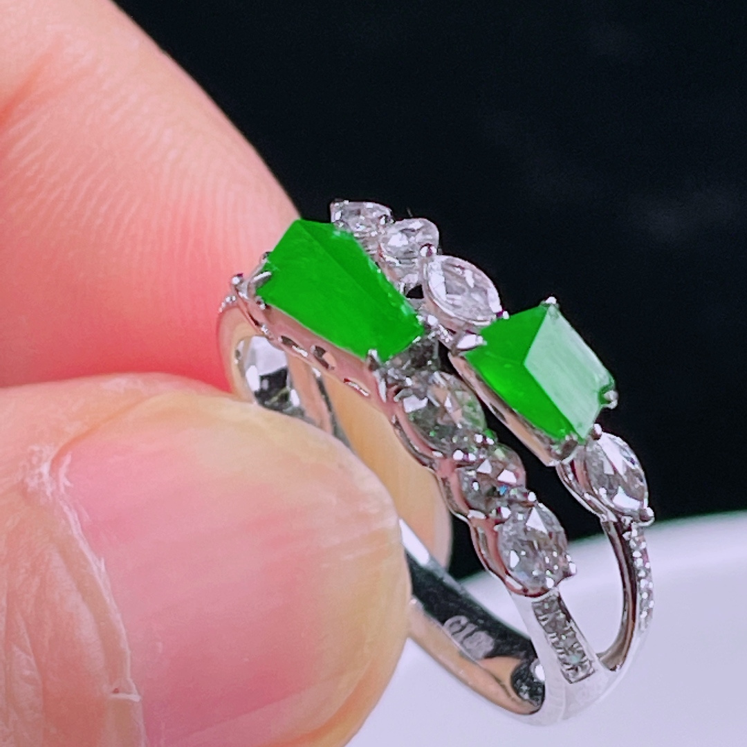 ️冰绿戒指，老种起光，细底通透，尺寸：裸石6.4/4.2/2.5mm0603