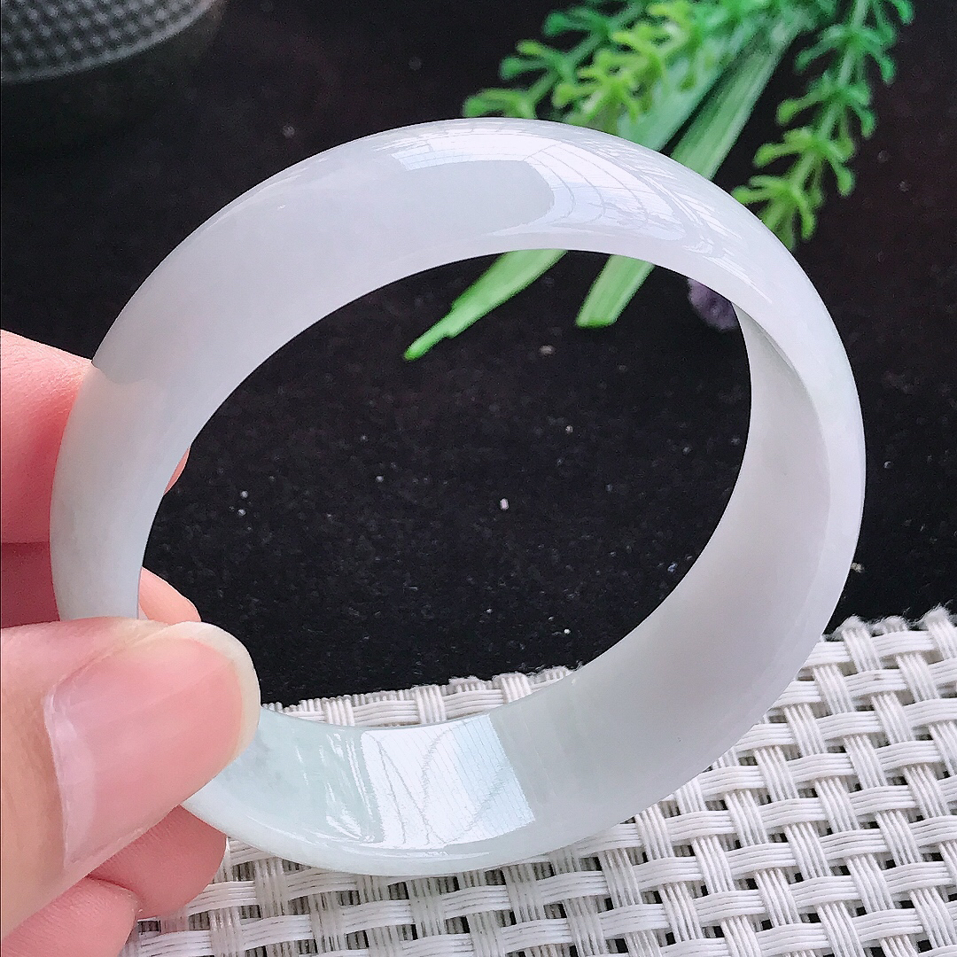 实拍A货翡翠53.5/17.6/5.8老坑秀气白月光轮胎手镯玉手镯女款平安镯